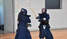 剣道(⼥⼦)